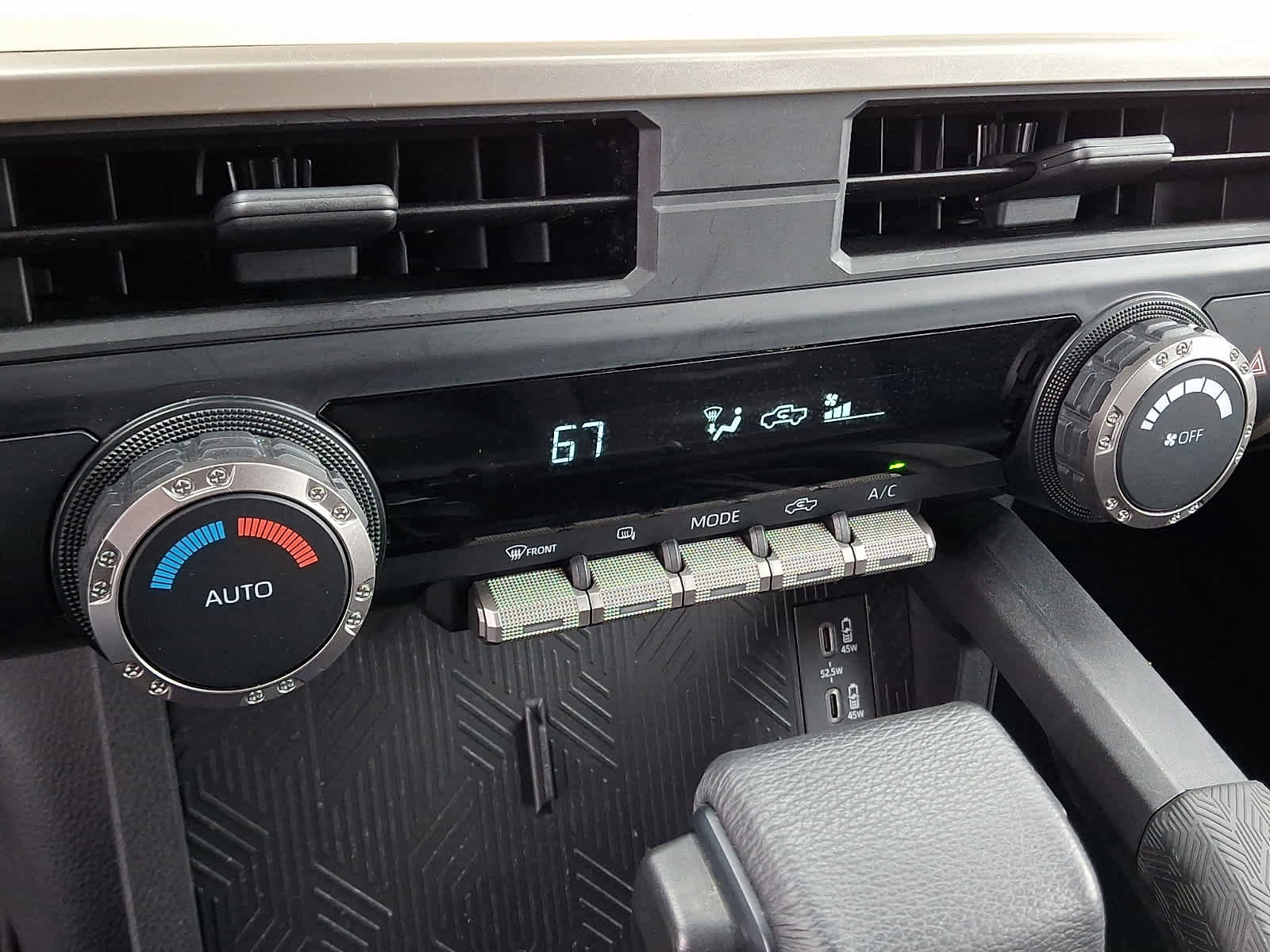 Certified 2024 Toyota Tacoma TRD Off-Road image 19