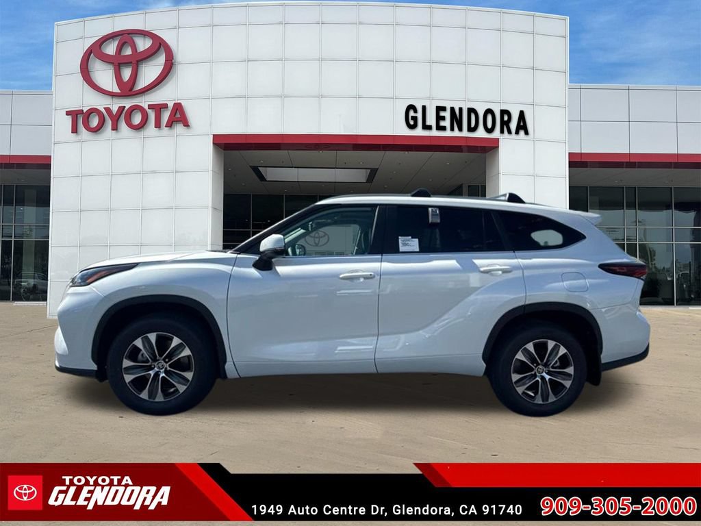 New 2026 Toyota Highlander XLE AWD/4WD image 6