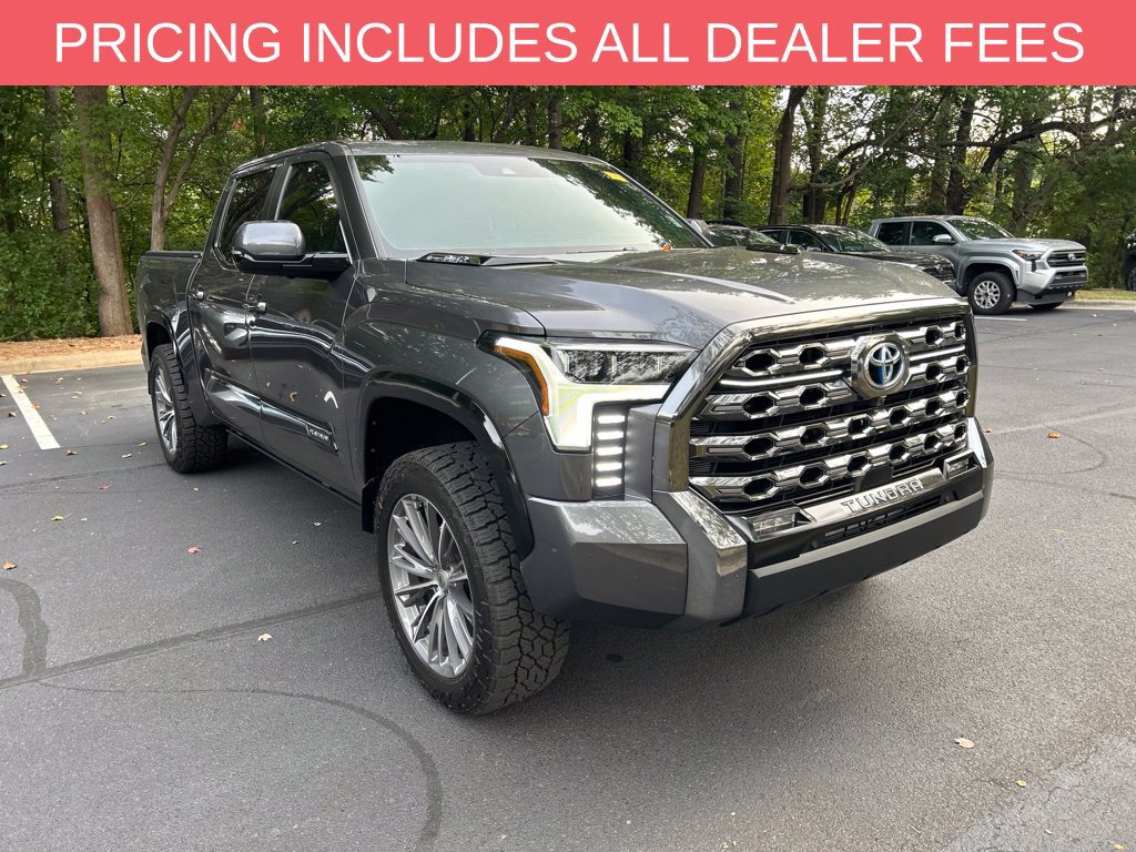 Used 2024 Toyota Tundra Platinum AWD/4WD image 1