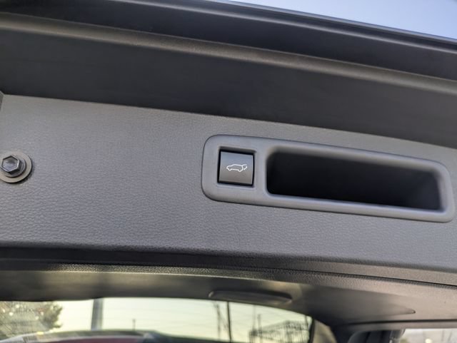 Certified 2025 Toyota Highlander Platinum AWD/4WD image 31