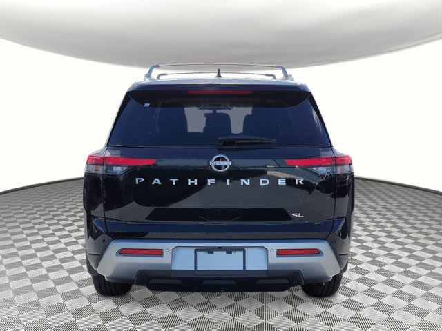 New 2025 Nissan Pathfinder SL image 3
