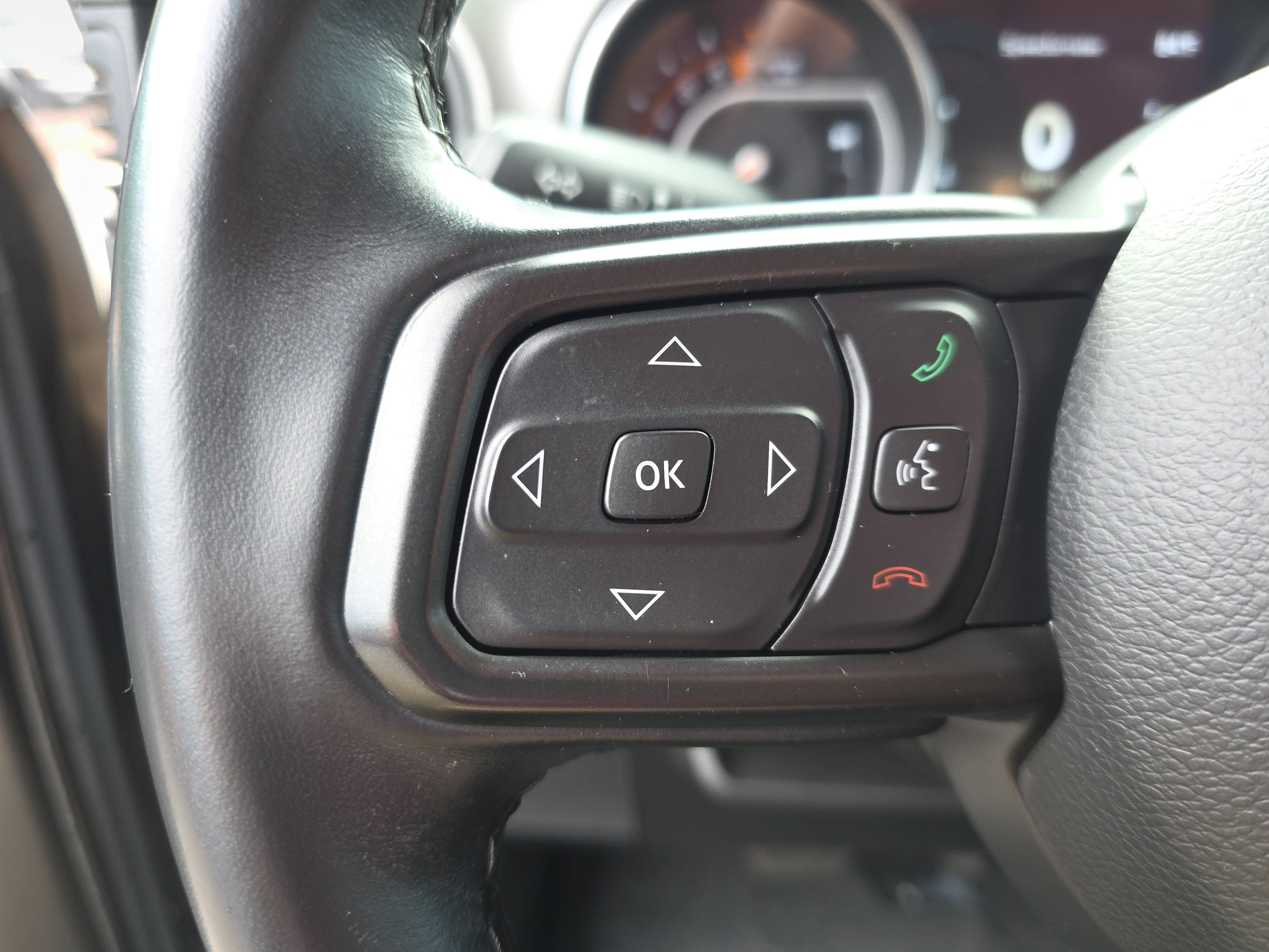 Certified 2021 Jeep Gladiator Sport AWD/4WD image 14