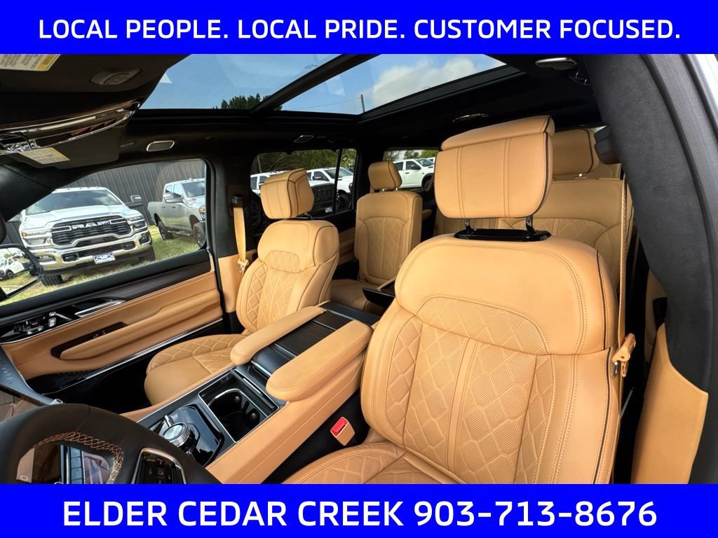 New 2026 Jeep Grand Wagoneer L Summit AWD/4WD image 17