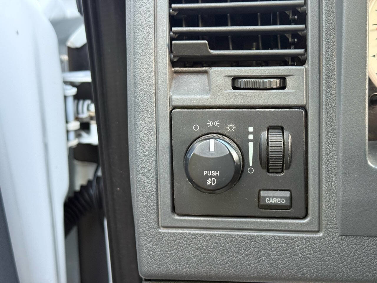 Used 2006 Dodge Dakota SLT w/ Sport Appearance Group image 34