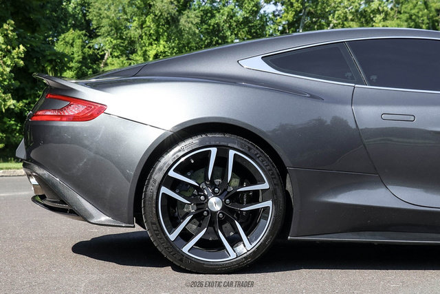 Used 2015 Aston Martin Vanquish Coupe RWD image 8