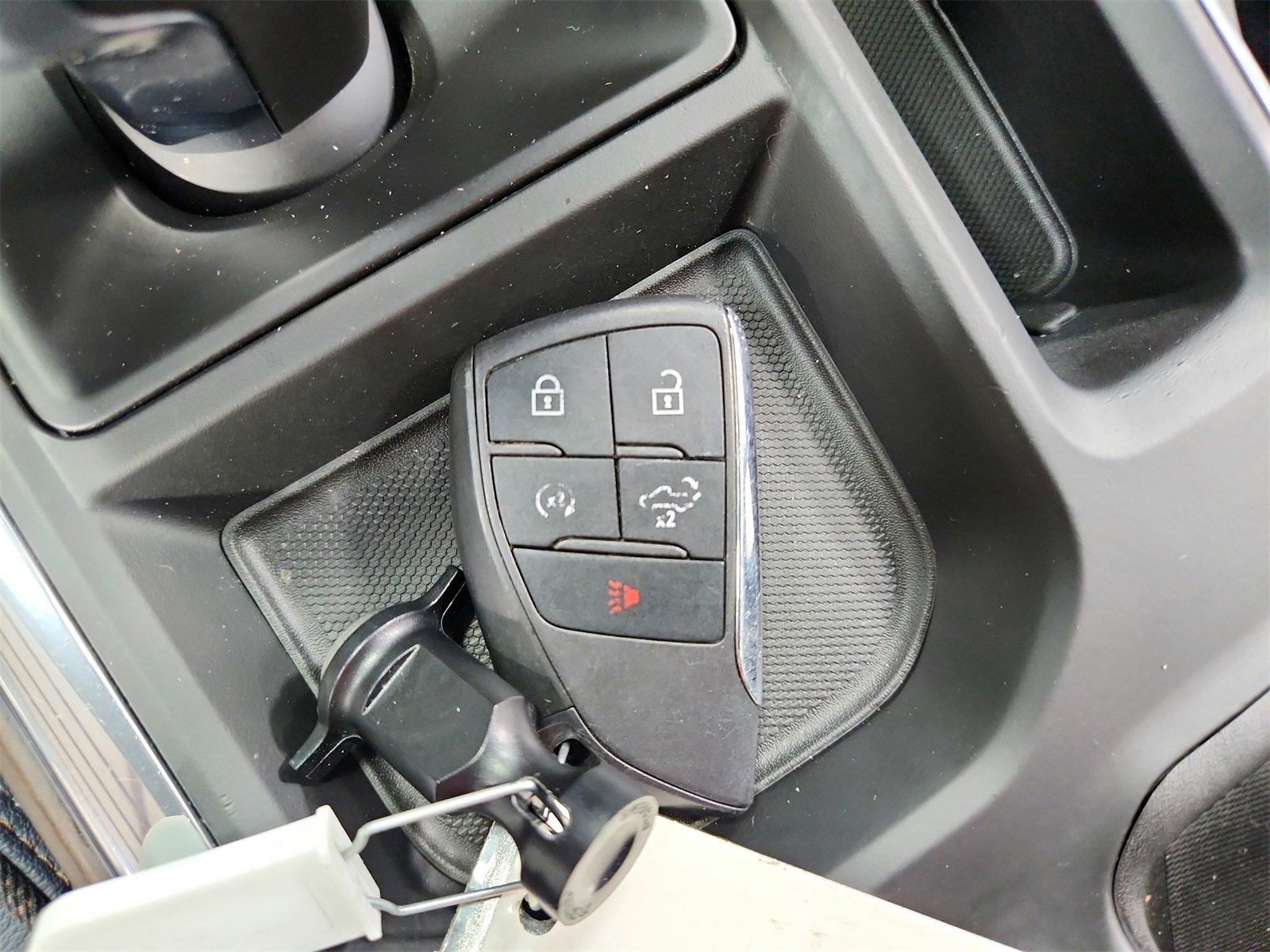 Used 2023 Chevrolet Silverado 1500 High Country w/ Technology Package image 32