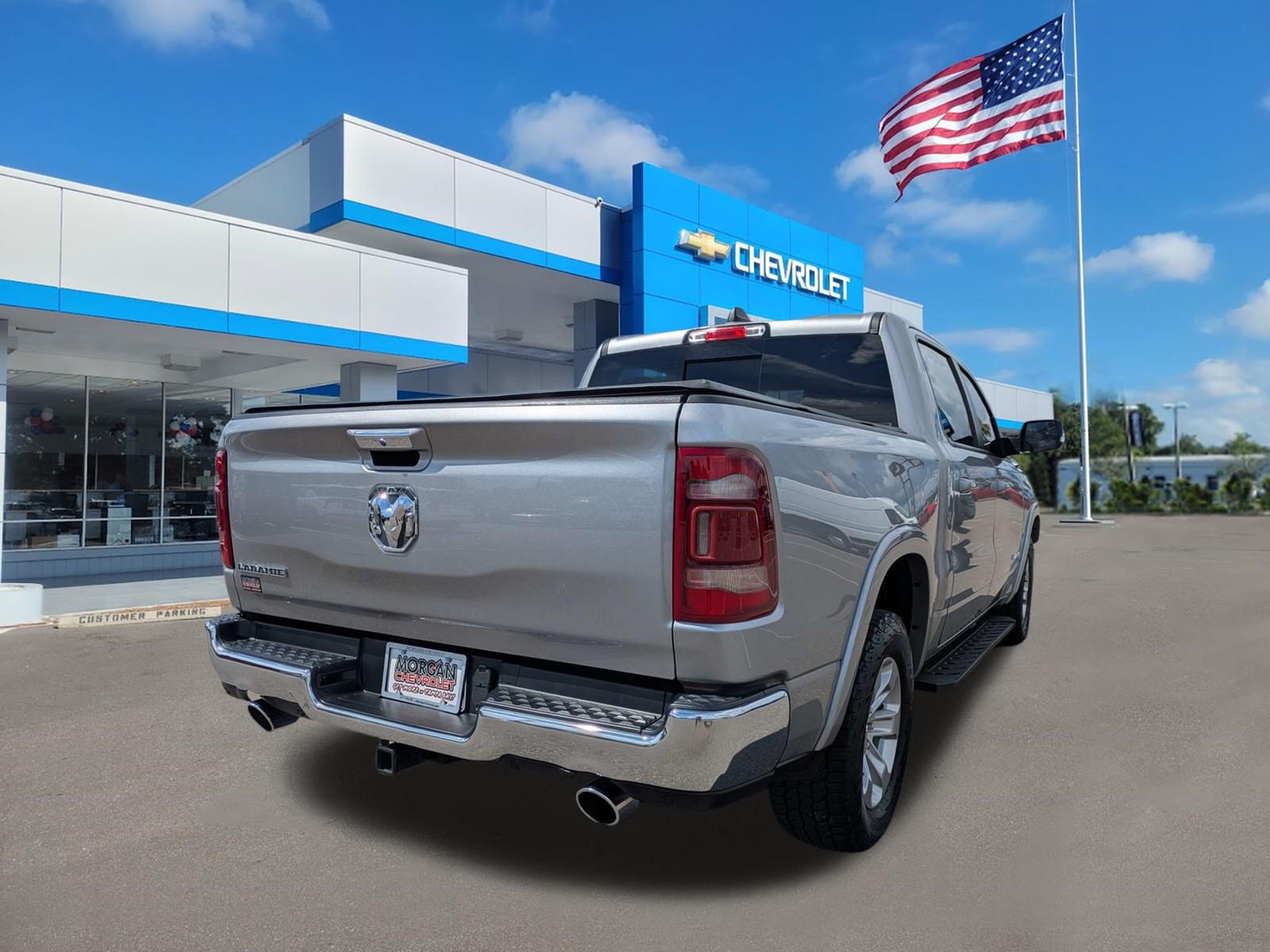 Used 2022 RAM 1500 Laramie RWD image 3