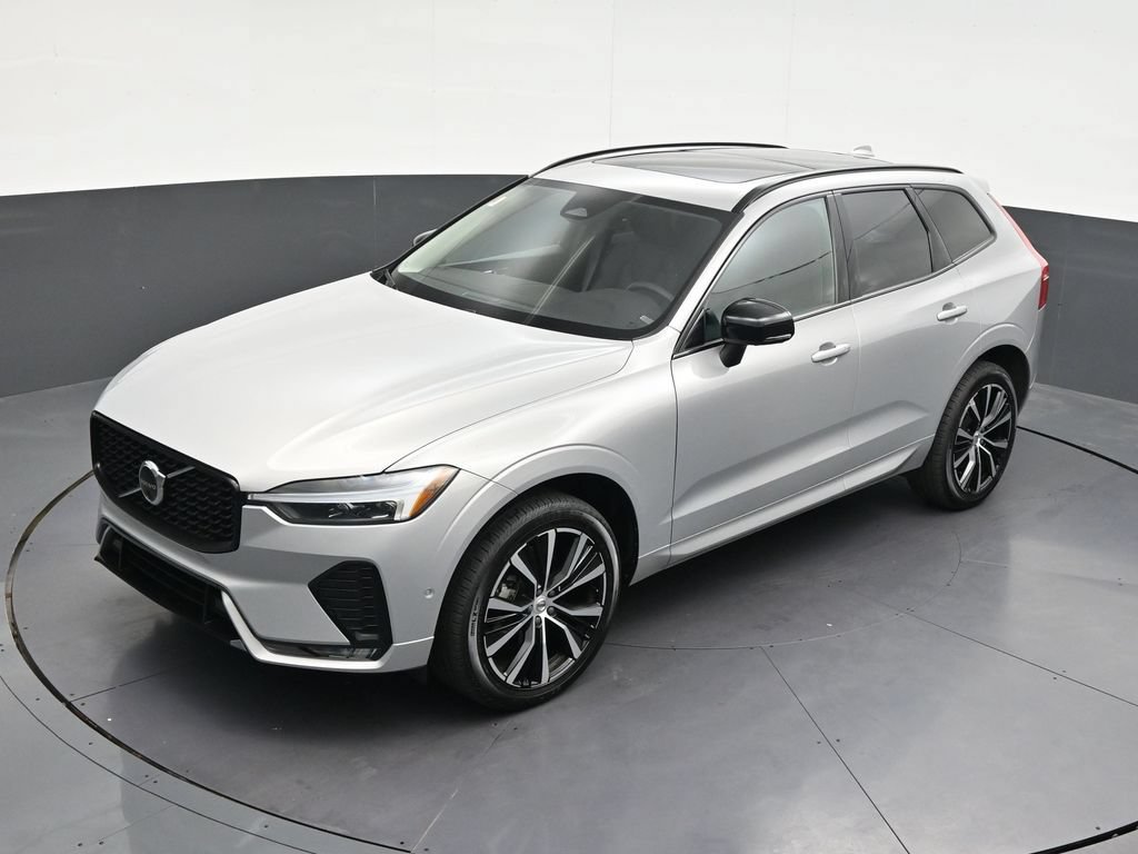 Certified 2024 Volvo XC60 B5 Plus AWD/4WD image 15