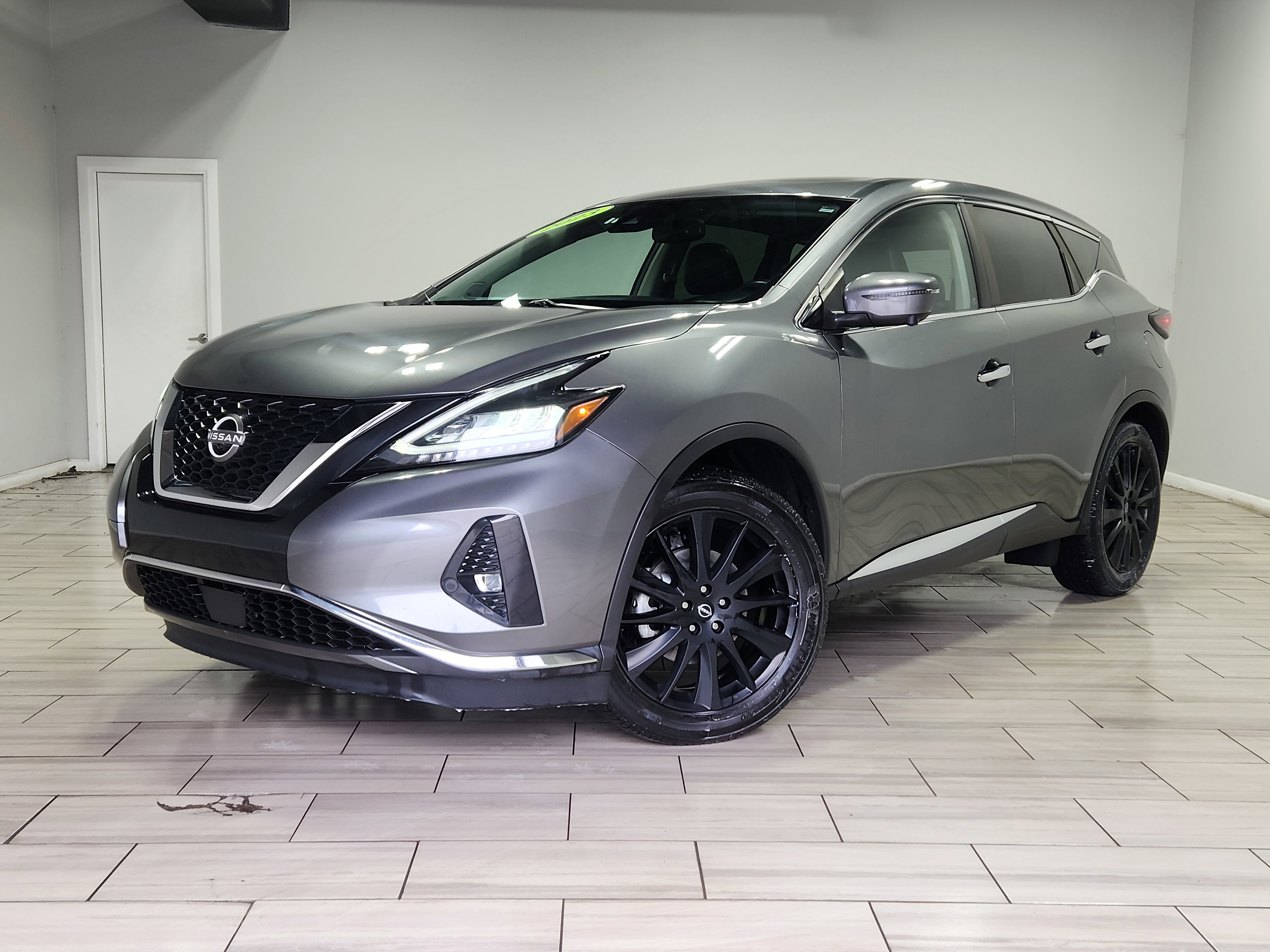 Used 2023 Nissan Murano SL w/ SL Moonroof Package FWD image 1