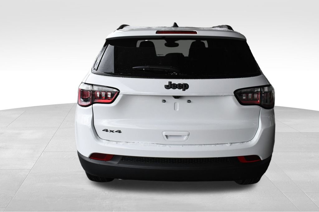 New 2026 Jeep Compass Latitude image 4