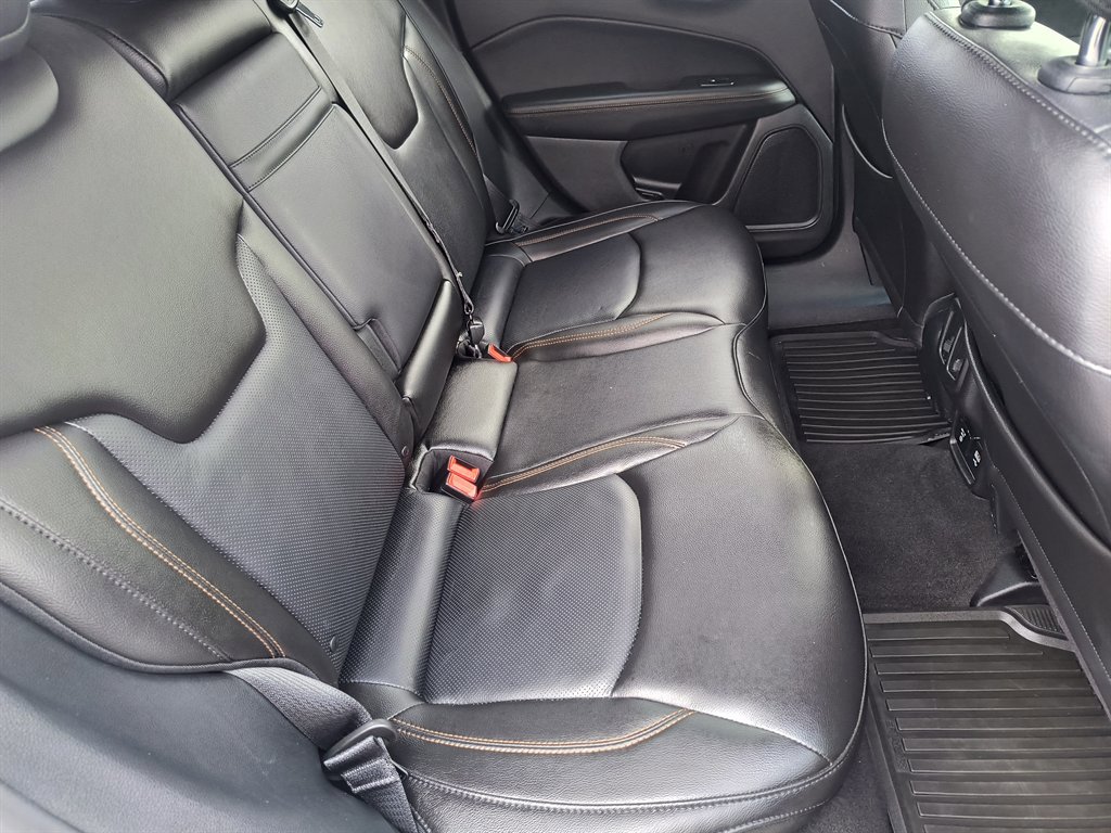 Used 2018 Jeep Compass Limited AWD/4WD image 29