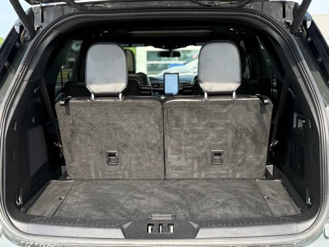 Used 2023 Ford Explorer ST w/ Equipment Group 401A AWD/4WD image 25