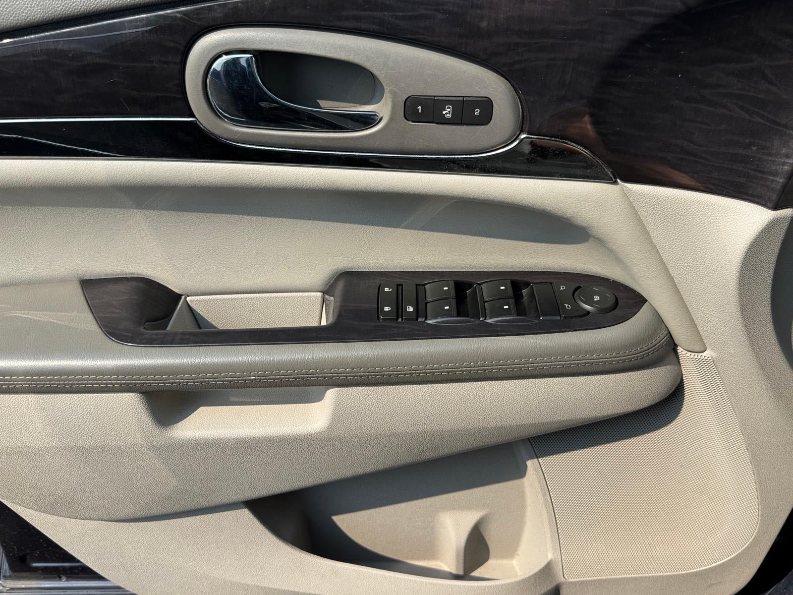 Used 2015 Buick Enclave Leather FWD image 12