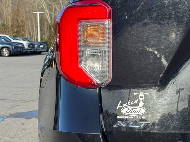 Used 2022 Ford Explorer XLT w/ Equipment Group 202A image 25