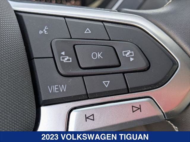 Used 2023 Volkswagen Tiguan SE R-Line FWD image 15