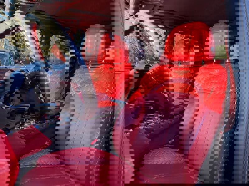 Used 2019 Bentley Bentayga image 11