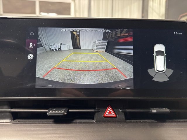 Used 2024 Kia Sportage EX image 10