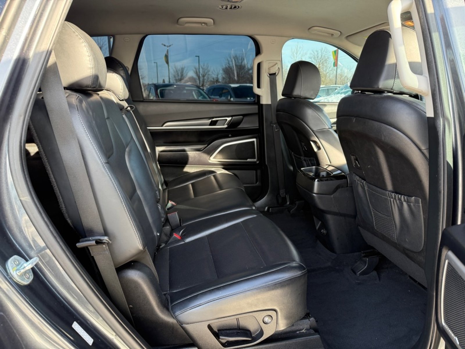 Used 2022 Kia Telluride LX image 15