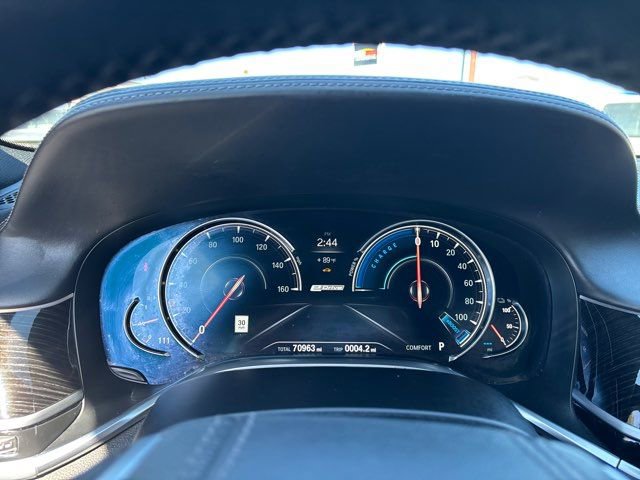 Used 2019 BMW 740e xDrive w/ Executive Package AWD/4WD image 34