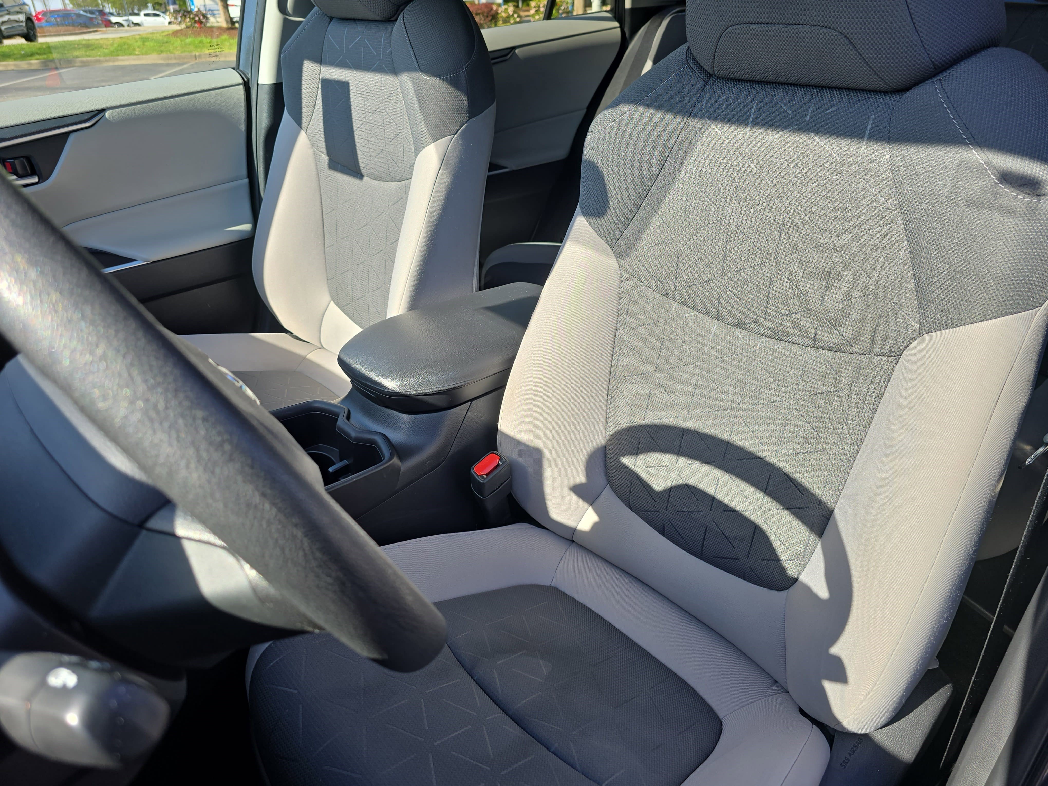 Used 2023 Toyota RAV4 XLE w/ Convenience Package FWD image 16