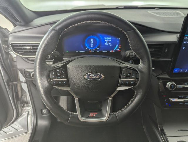 Used 2023 Ford Explorer ST w/ Technology Package AWD/4WD image 13