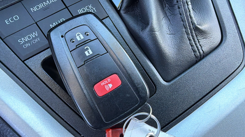 Certified 2025 Toyota RAV4 XLE AWD/4WD image 29