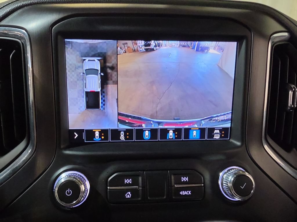 Used 2022 GMC Sierra 2500 AT4 w/ AT4 Preferred Package AWD/4WD image 23
