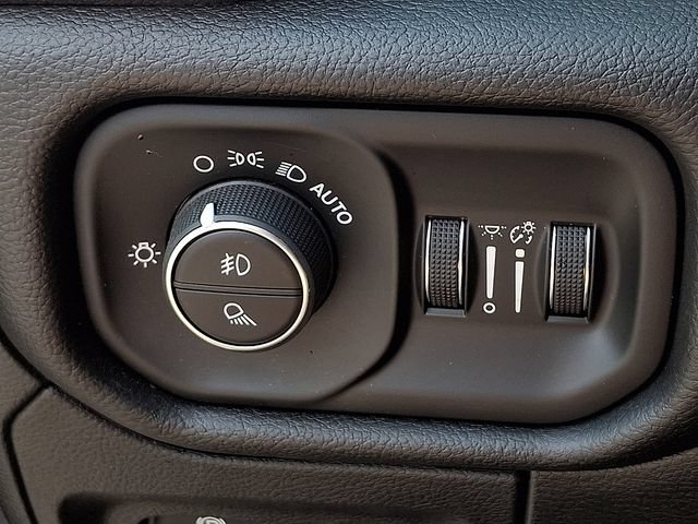 Used 2025 RAM 1500 Big Horn AWD/4WD image 25