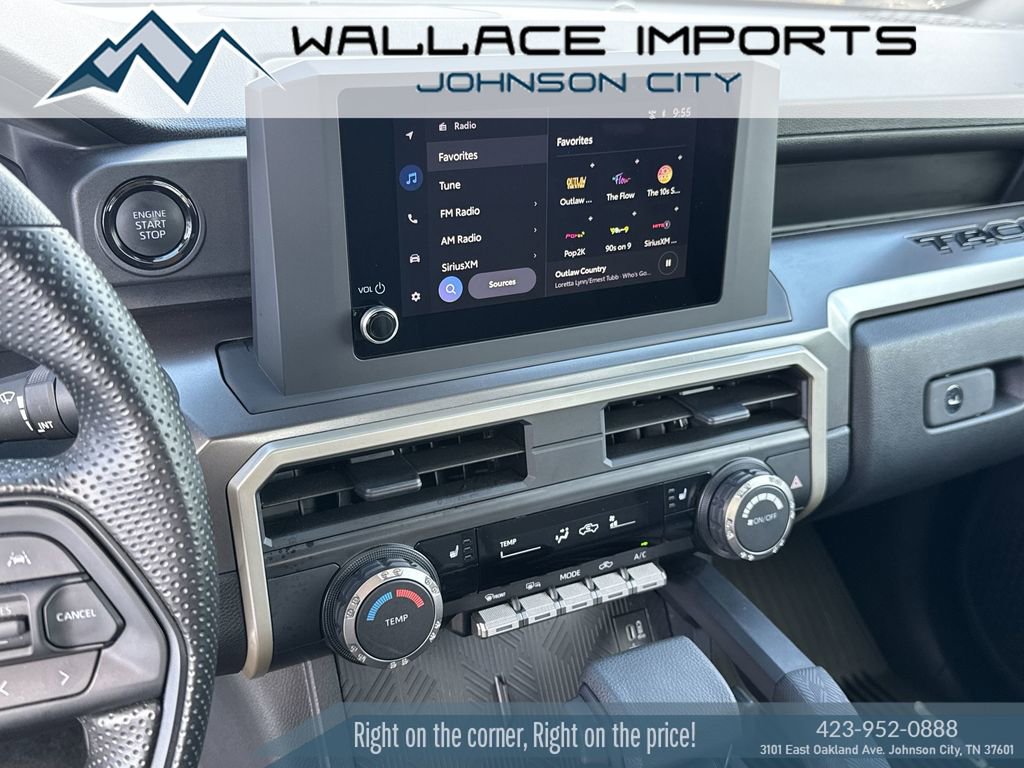 Used 2025 Toyota Tacoma SR5 AWD/4WD image 23