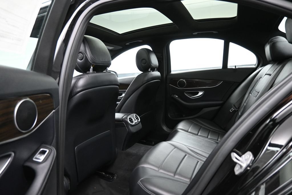 Used 2018 Mercedes-Benz C 300 4MATIC Sedan image 26