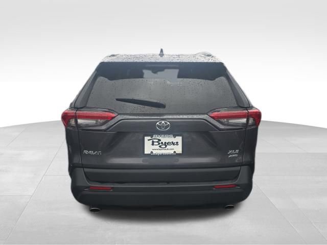 Used 2024 Toyota RAV4 XLE w/ Convenience Package image 4