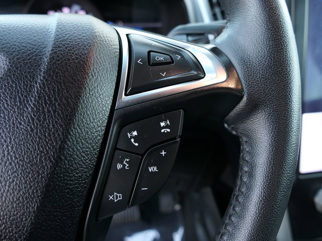 Used 2024 Ford Edge SEL image 17