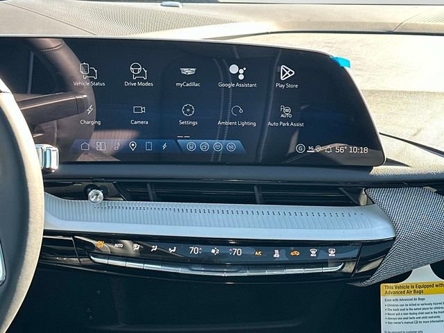 New 2026 Cadillac Optiq Luxury 2 image 3
