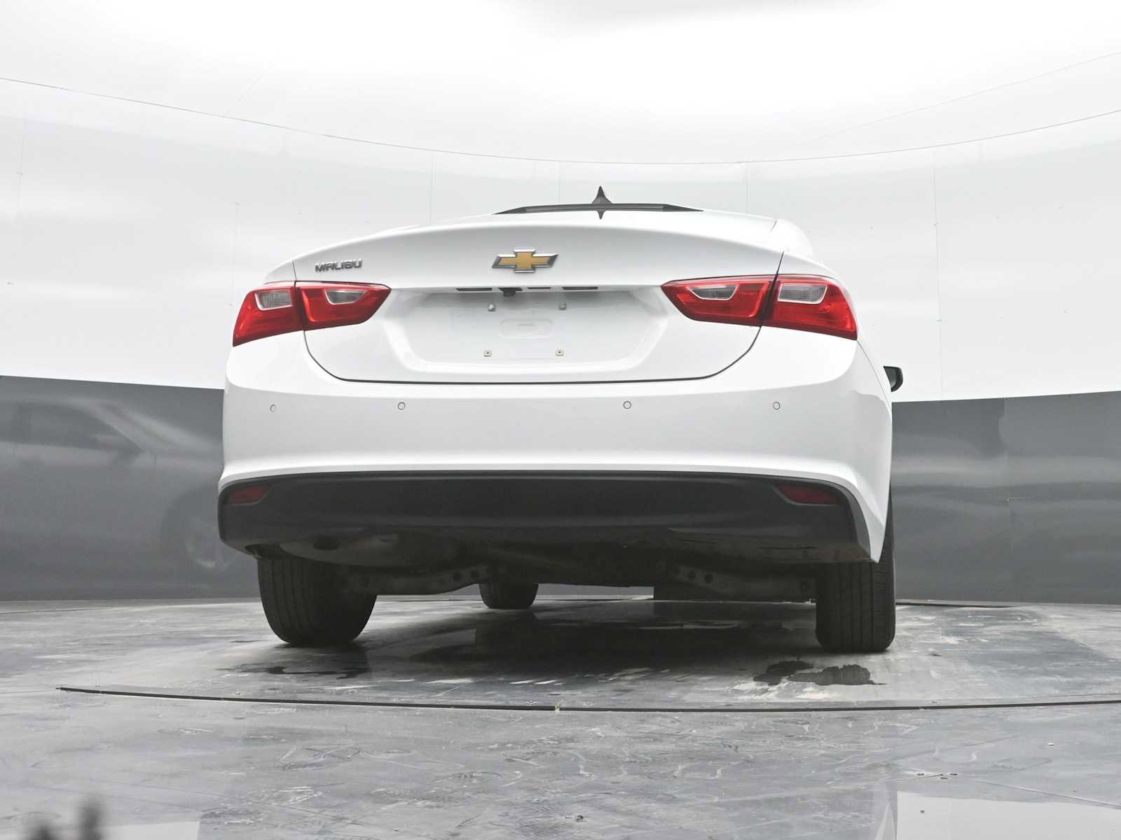 Used 2022 Chevrolet Malibu LS w/ Driver Confidence Package II image 35