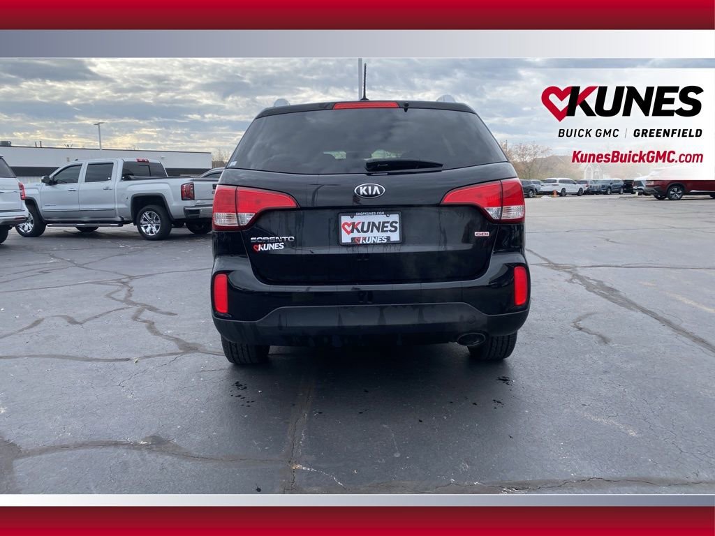 Used 2015 Kia Sorento LX image 7