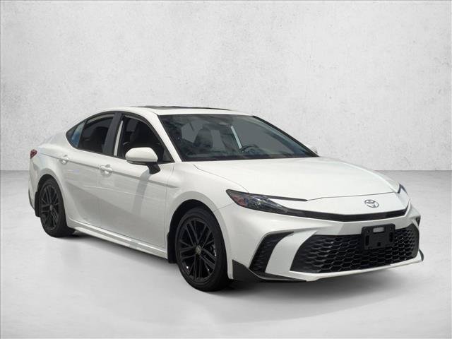 Used 2025 Toyota Camry SE FWD video 3