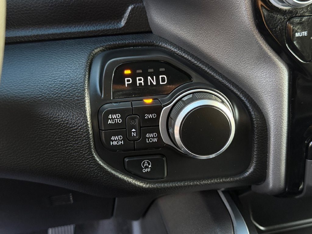 Used 2025 RAM 1500 Big Horn AWD/4WD image 25