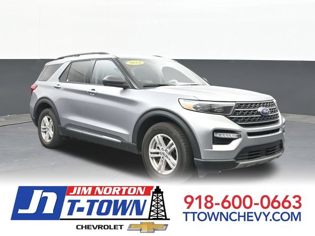 Used 2024 Ford Explorer XLT w/ Equipment Group 202A