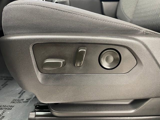 Used 2023 Chevrolet Silverado 1500 LT image 11