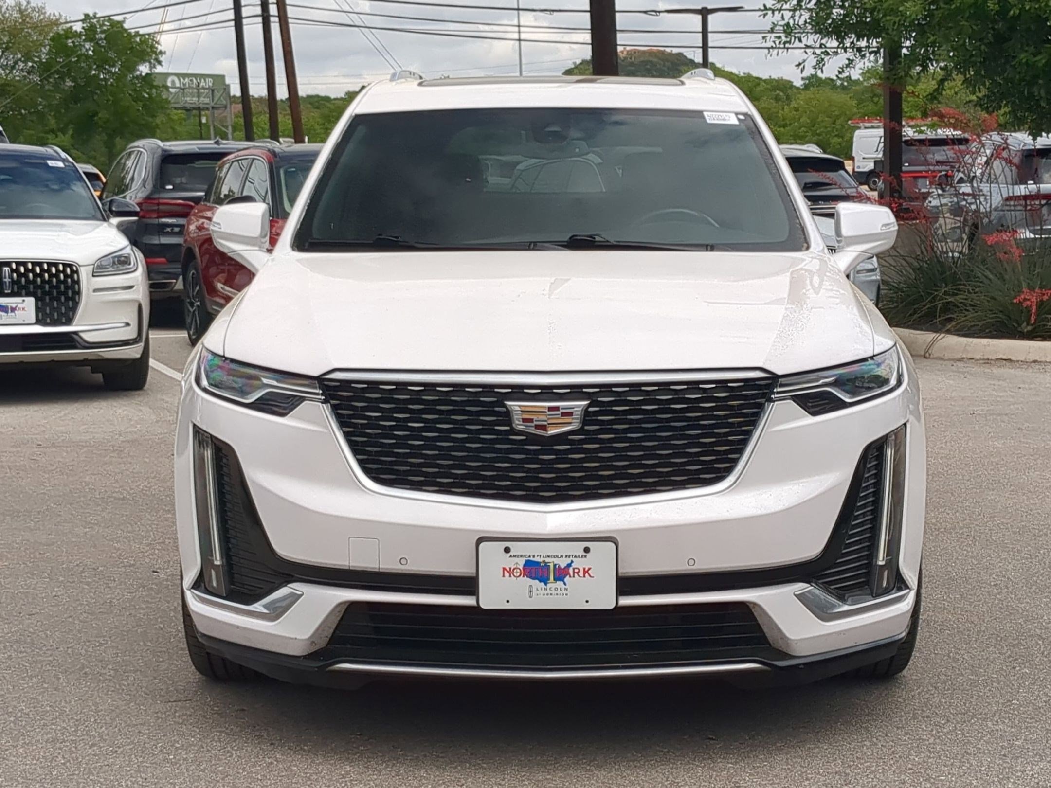 Used 2021 Cadillac XT6 Premium Luxury image 8