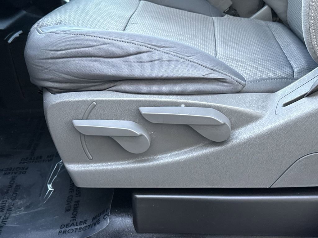 Used 2016 GMC Sierra 2500 Base w/ Sierra Convenience Package image 14