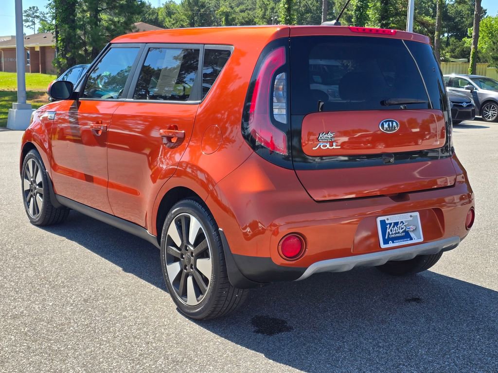 Used 2019 Kia Soul + FWD image 3