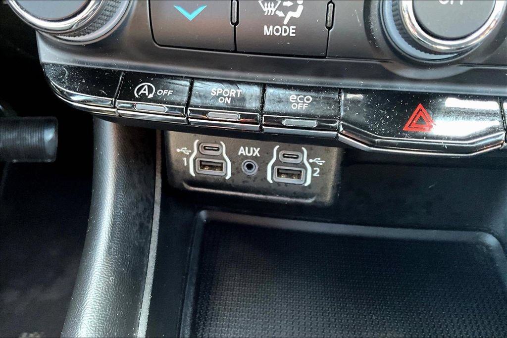 Used 2023 Dodge Durango GT AWD/4WD image 13