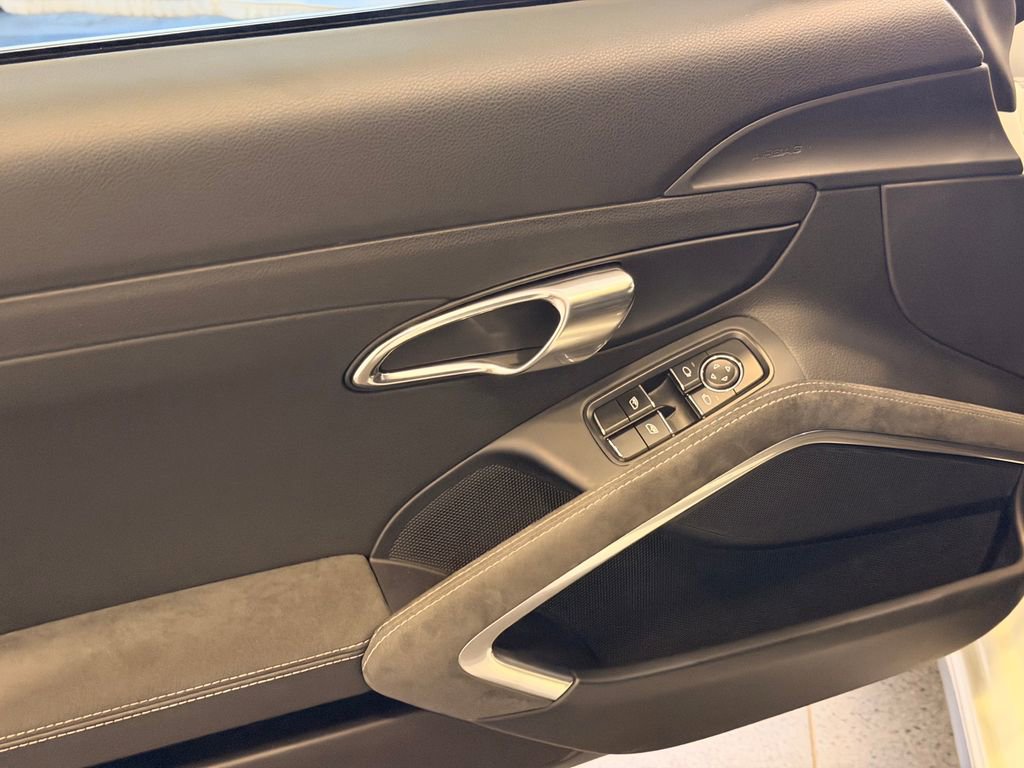 Certified 2014 Porsche 911 GT3 RWD image 14