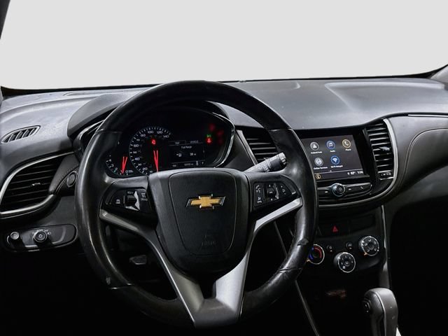 Used 2018 Chevrolet Trax LT w/ LT Convenience Package AWD/4WD image 18