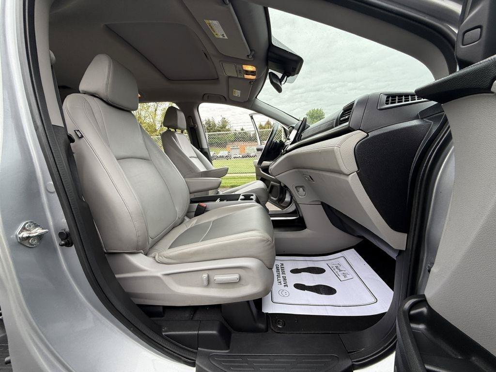 Used 2018 Honda Odyssey EX-L image 18