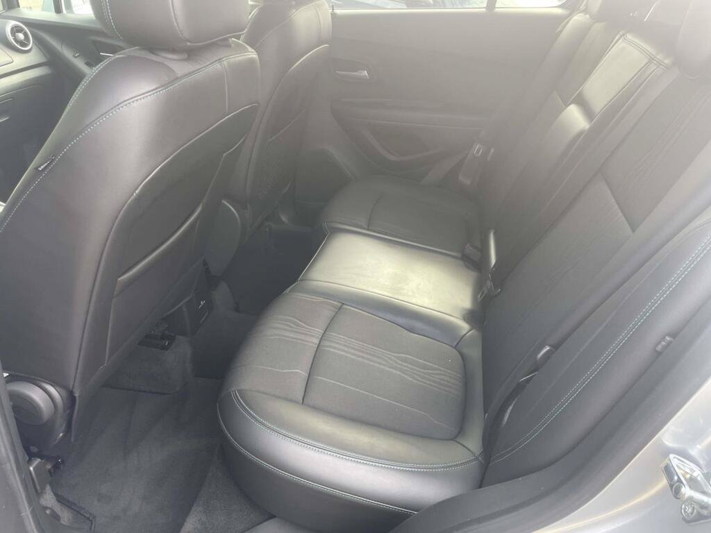 Used 2015 Chevrolet Trax LT w/ LT Plus Package FWD image 17