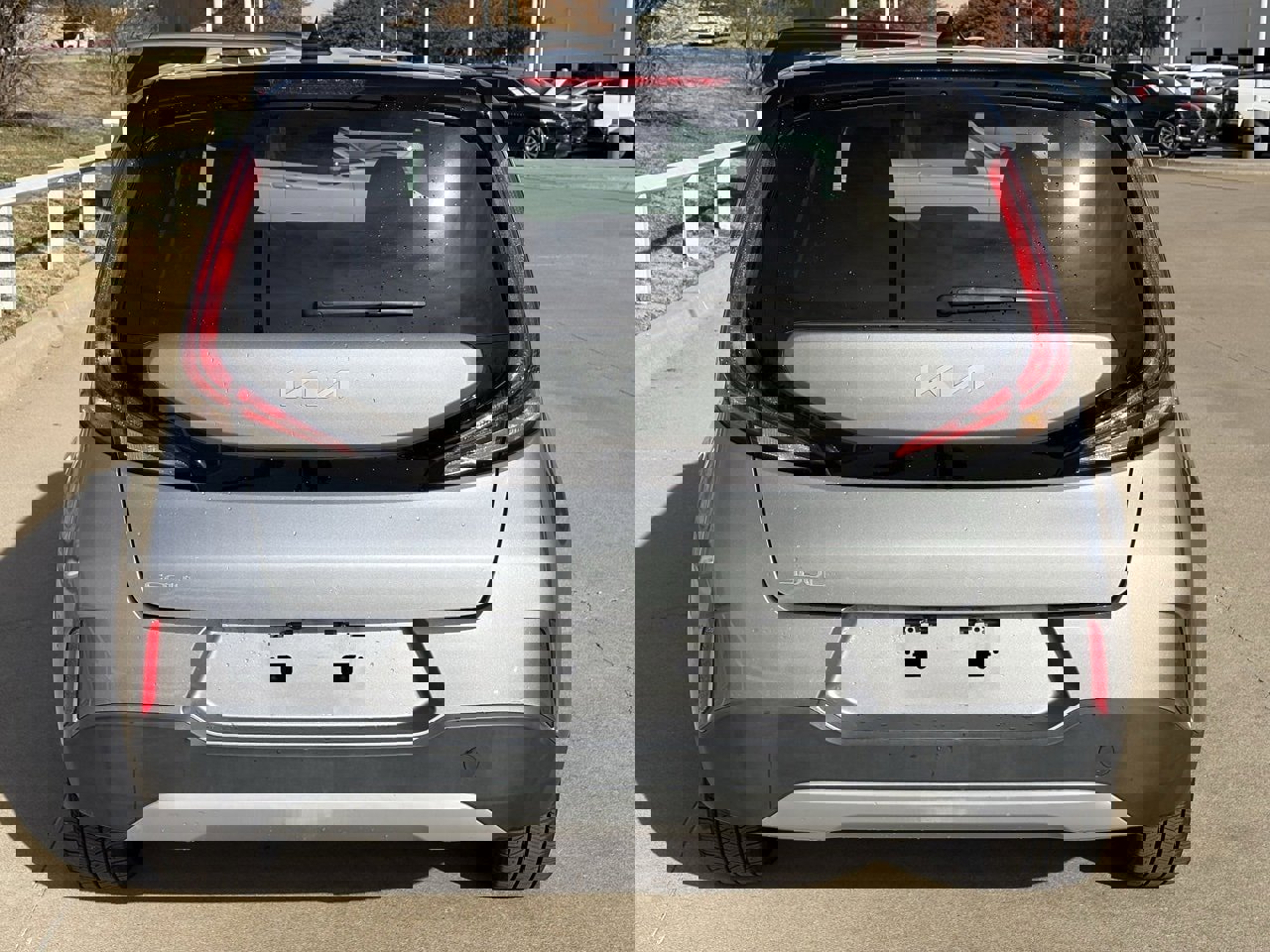 Used 2023 Kia Soul LX image 5