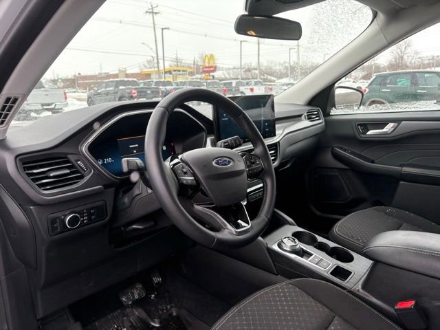 Used 2023 Ford Escape Active w/ Tech Pack #2 image 17