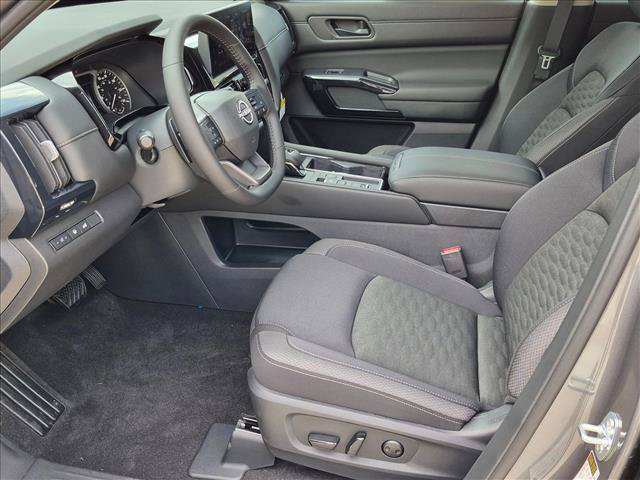 New 2026 Nissan Pathfinder SV FWD video 4